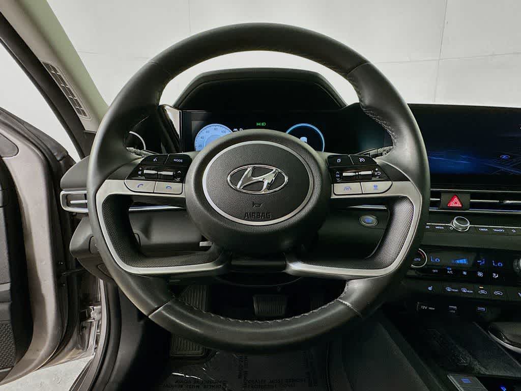 2022 Hyundai Elantra Limited