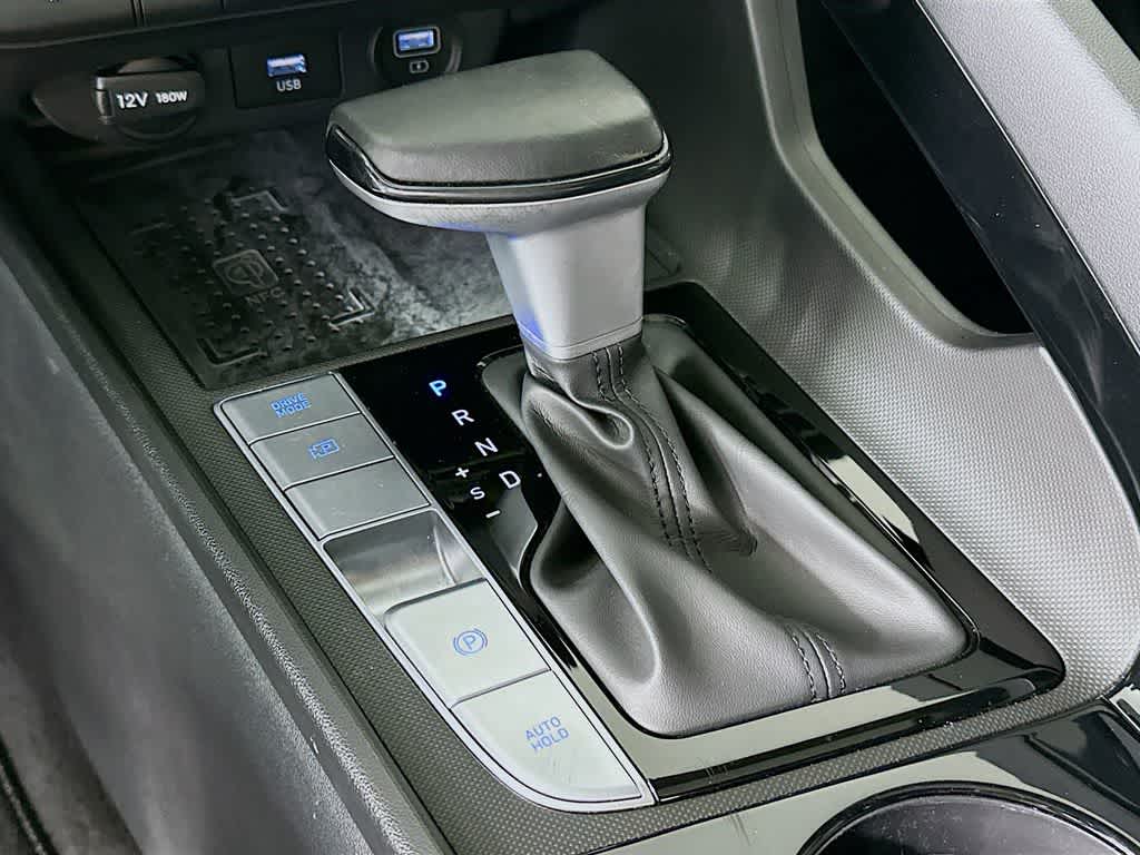 2022 Hyundai Elantra Limited