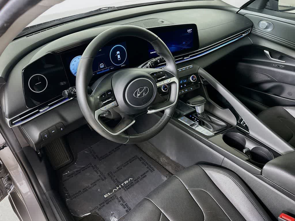 2022 Hyundai Elantra Limited