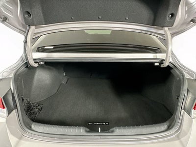 2022 Hyundai Elantra Limited