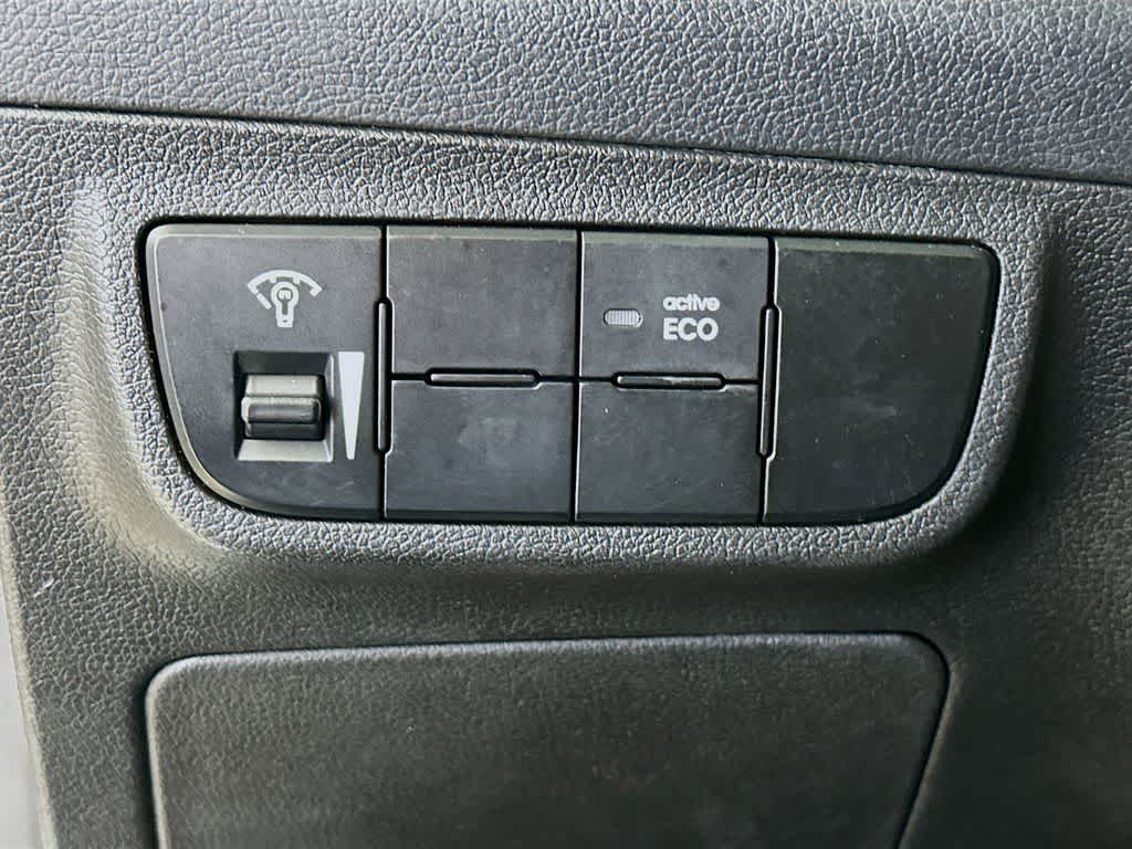 2015 Hyundai Veloster Base