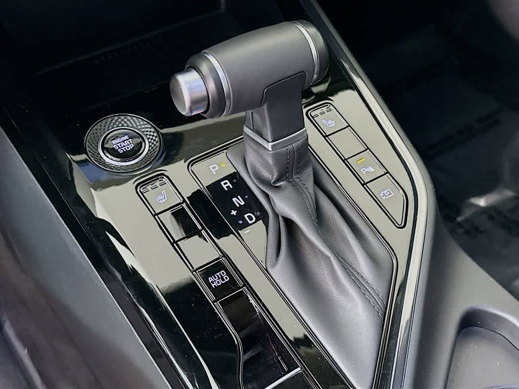 2024 Kia Niro EX Touring