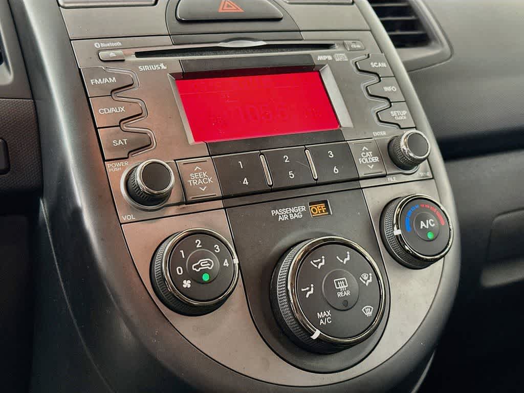 2010 Kia Soul +