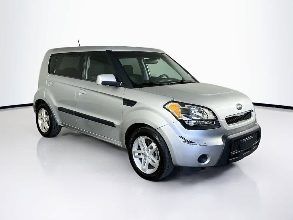 2010 Kia Soul +