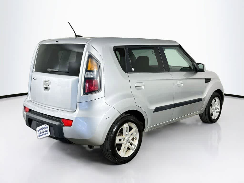 2010 Kia Soul +