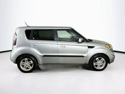 2010 Kia Soul +