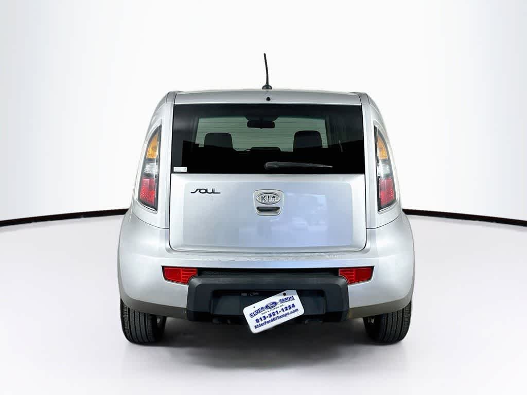 2010 Kia Soul +