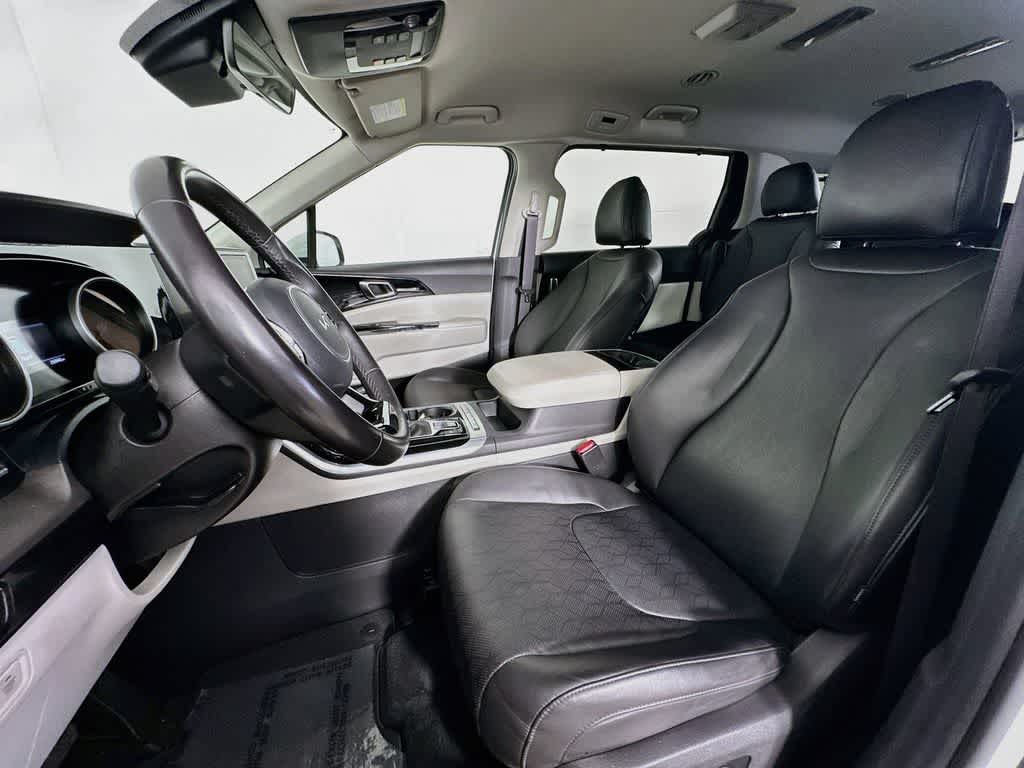 2024 Kia Carnival EX