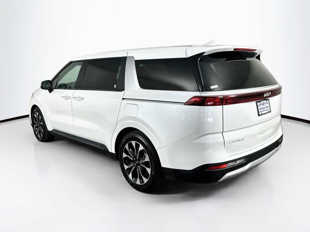 2024 Kia Carnival EX