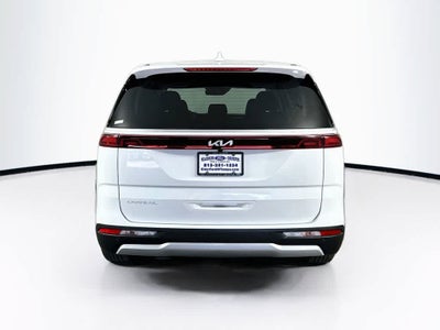 2024 Kia Carnival EX