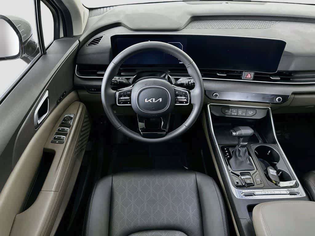 2025 Kia Carnival SX