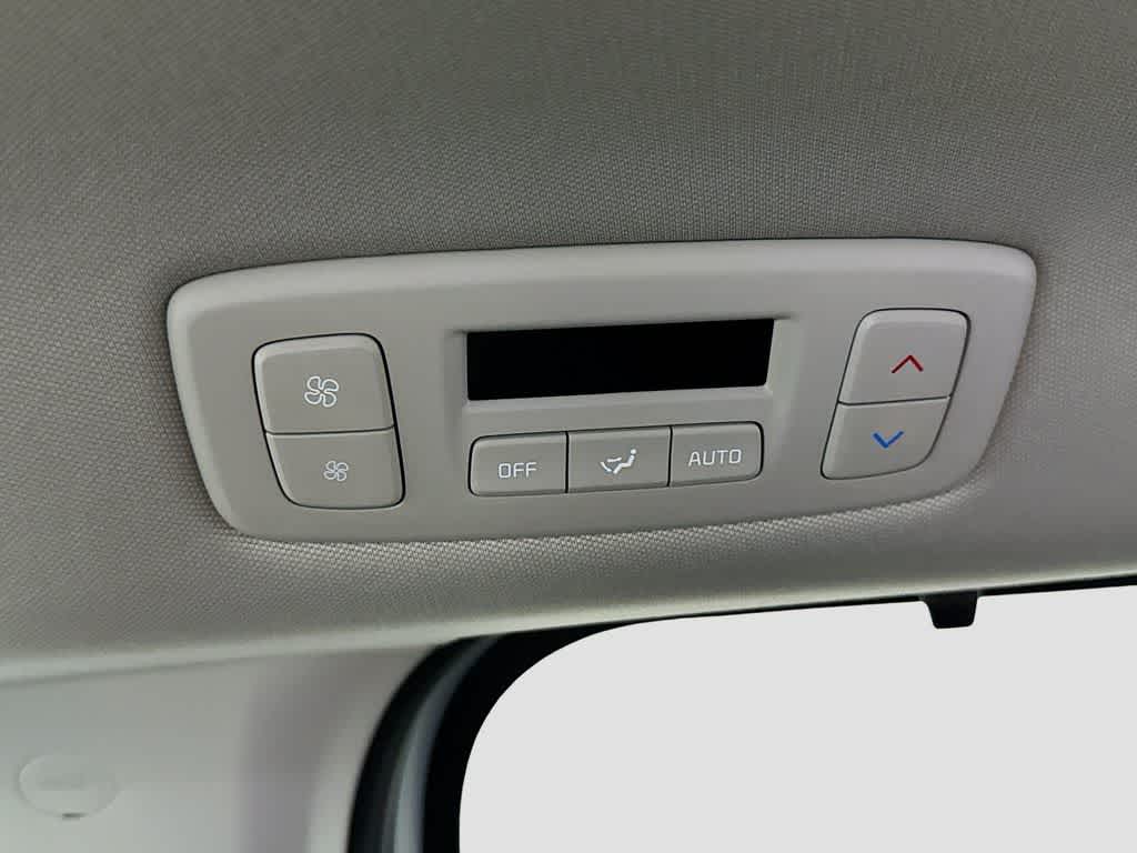 2025 Kia Carnival SX