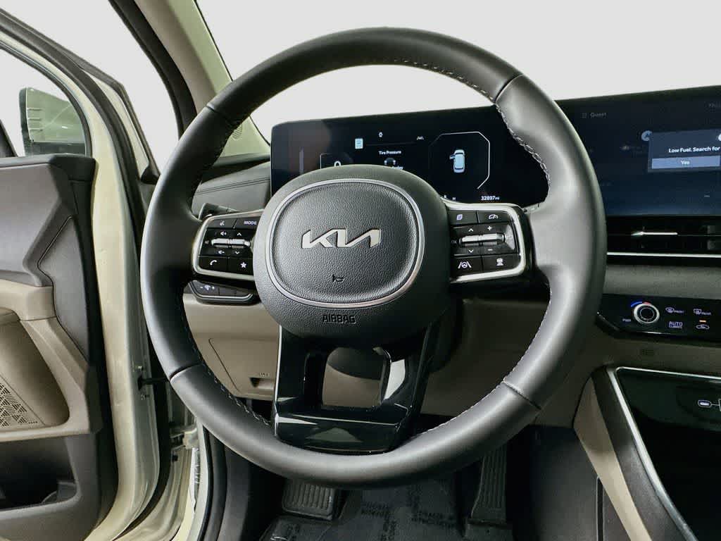 2025 Kia Carnival SX