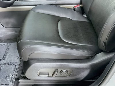2025 Kia Carnival SX
