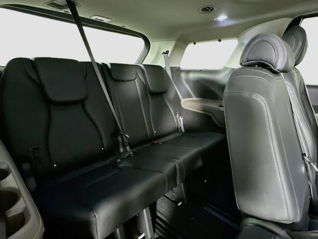 2025 Kia Carnival SX