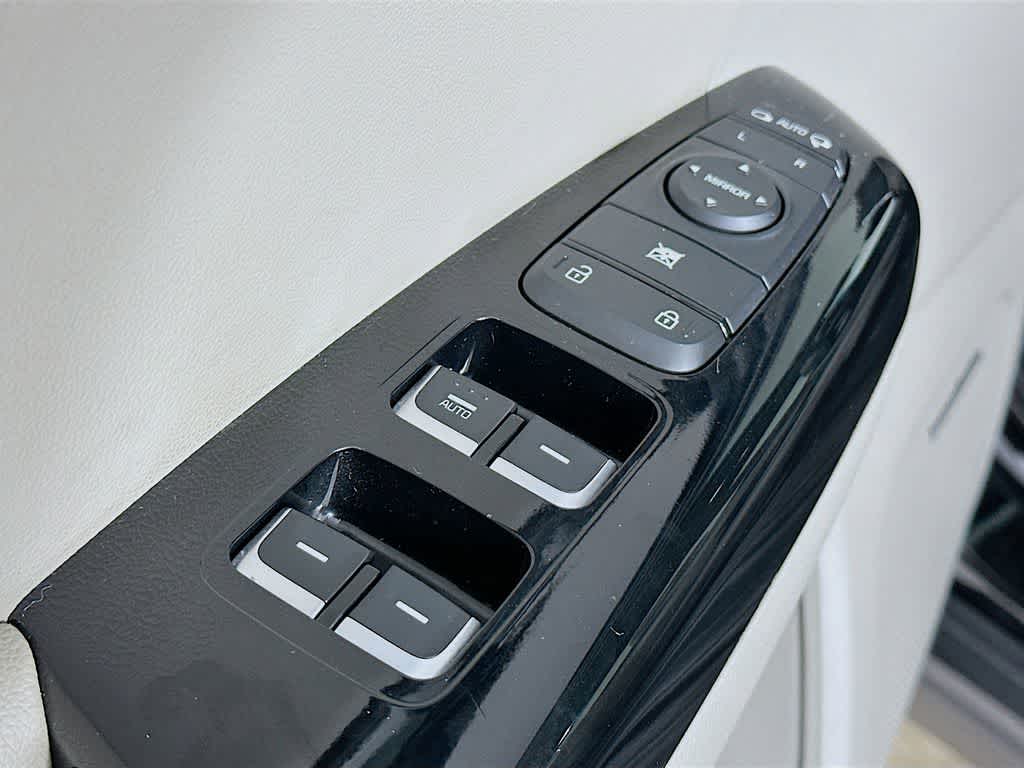 2022 Kia Sportage EX