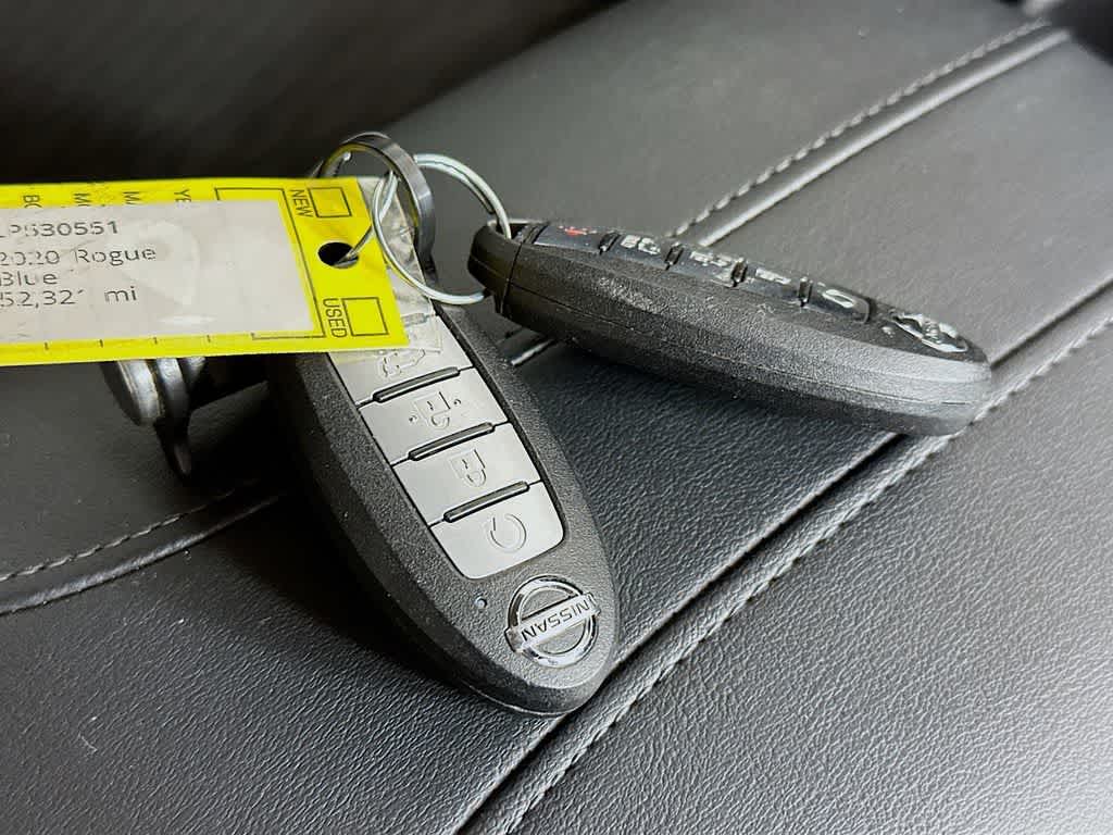 2020 Nissan Rogue SV