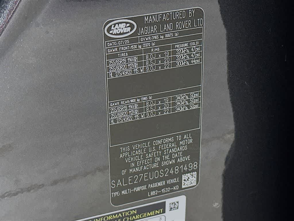 2025 Land Rover Defender X-Dynamic SE