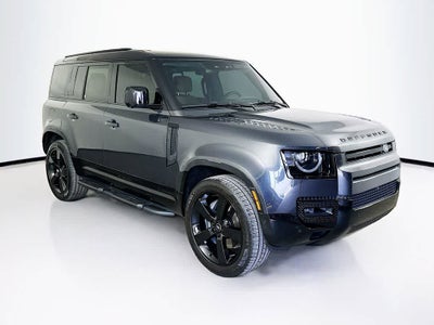 2025 Land Rover Defender X-Dynamic SE