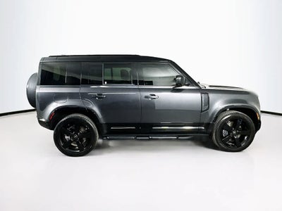 2025 Land Rover Defender X-Dynamic SE