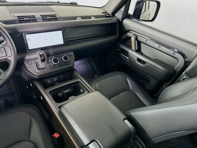 2024 Land Rover Defender X-Dynamic SE