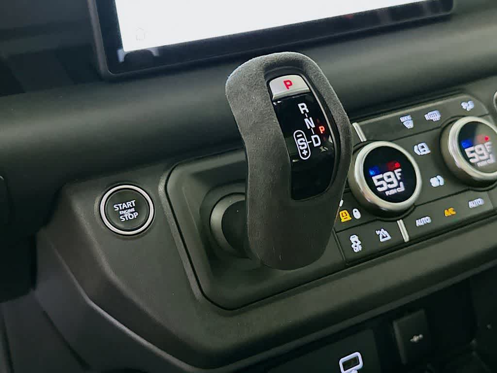 2024 Land Rover Defender X-Dynamic SE