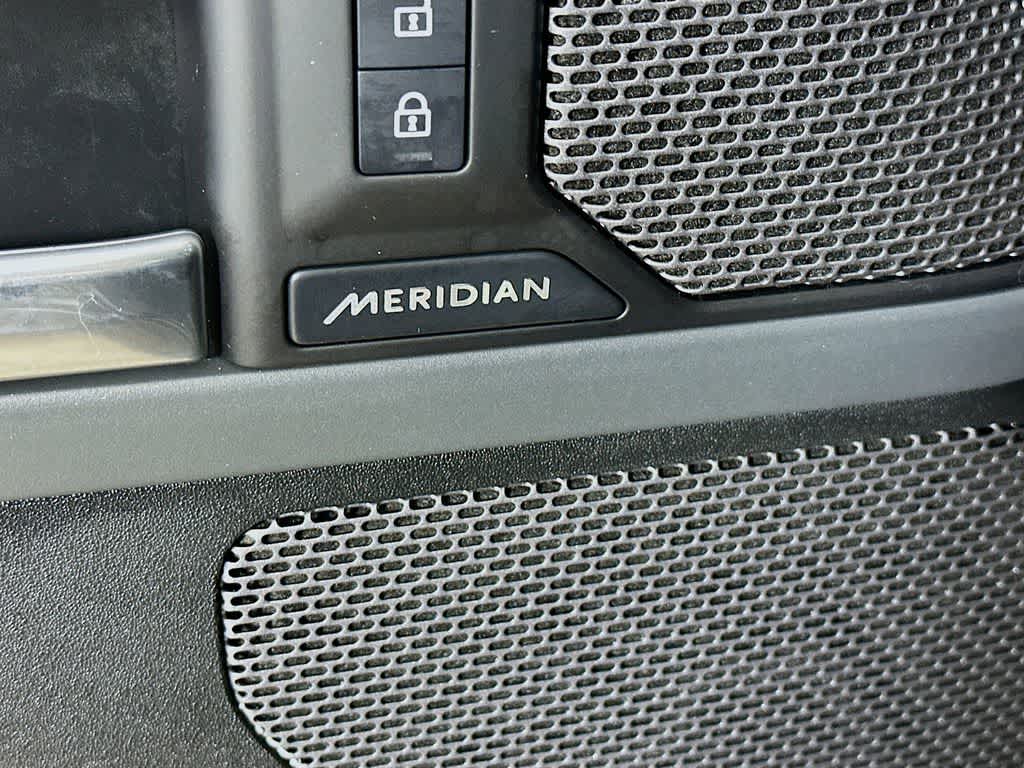 2024 Land Rover Defender X-Dynamic SE