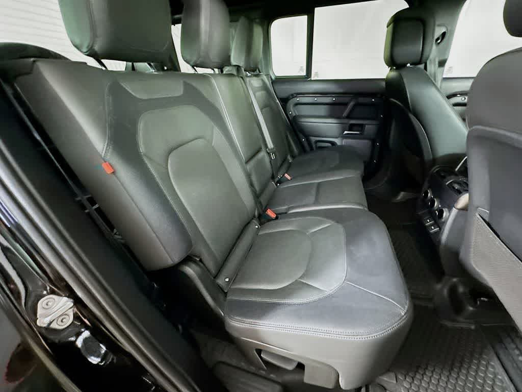 2024 Land Rover Defender X-Dynamic SE