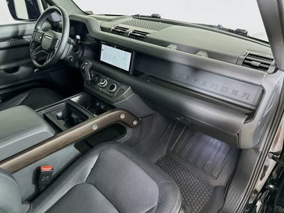 2024 Land Rover Defender X-Dynamic SE