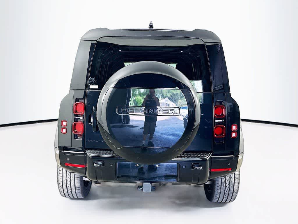 2024 Land Rover Defender X-Dynamic SE