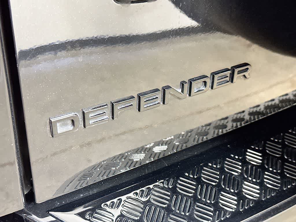 2024 Land Rover Defender X-Dynamic SE
