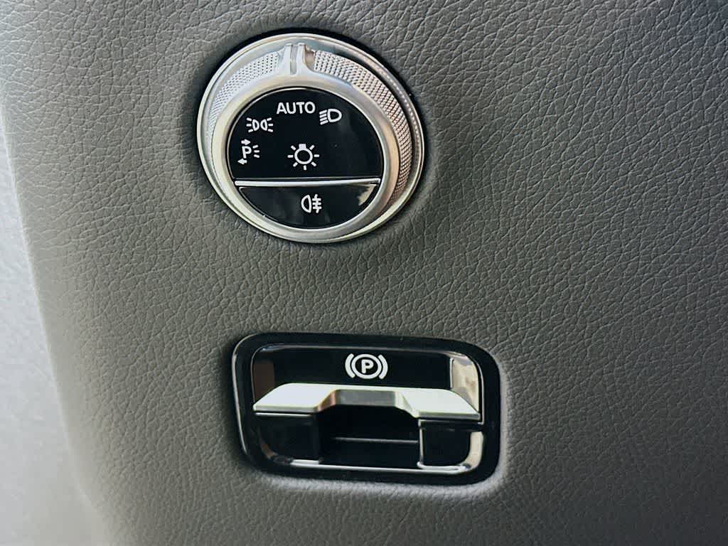 2024 Mercedes-Benz GLC 300 GLC 300