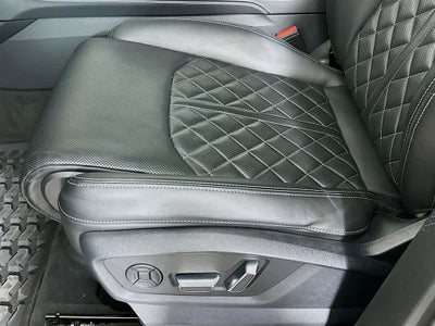 2021 Audi SQ7 Premium Plus