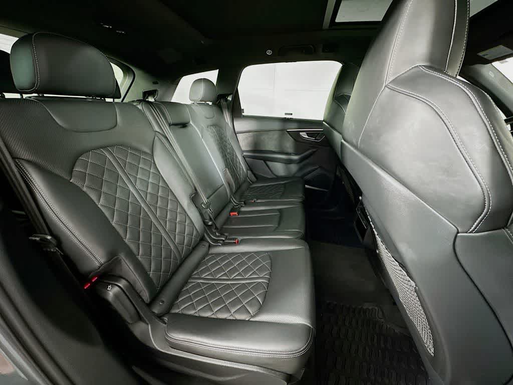 2021 Audi SQ7 Premium Plus