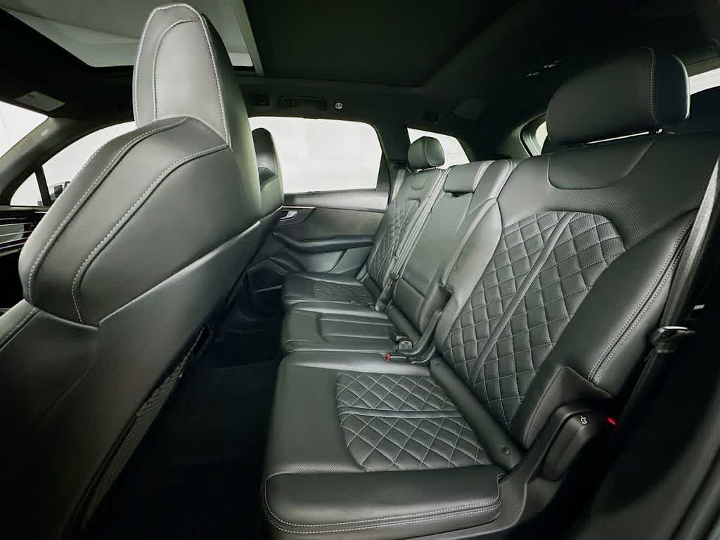 2021 Audi SQ7 Premium Plus