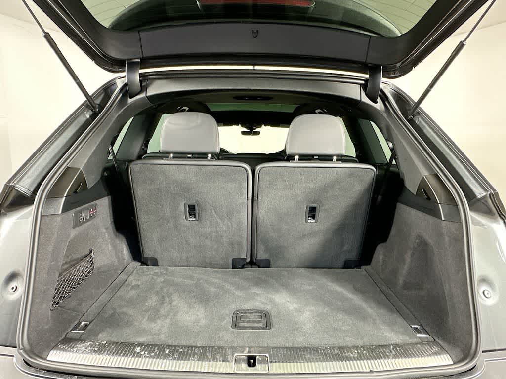 2021 Audi SQ7 Premium Plus