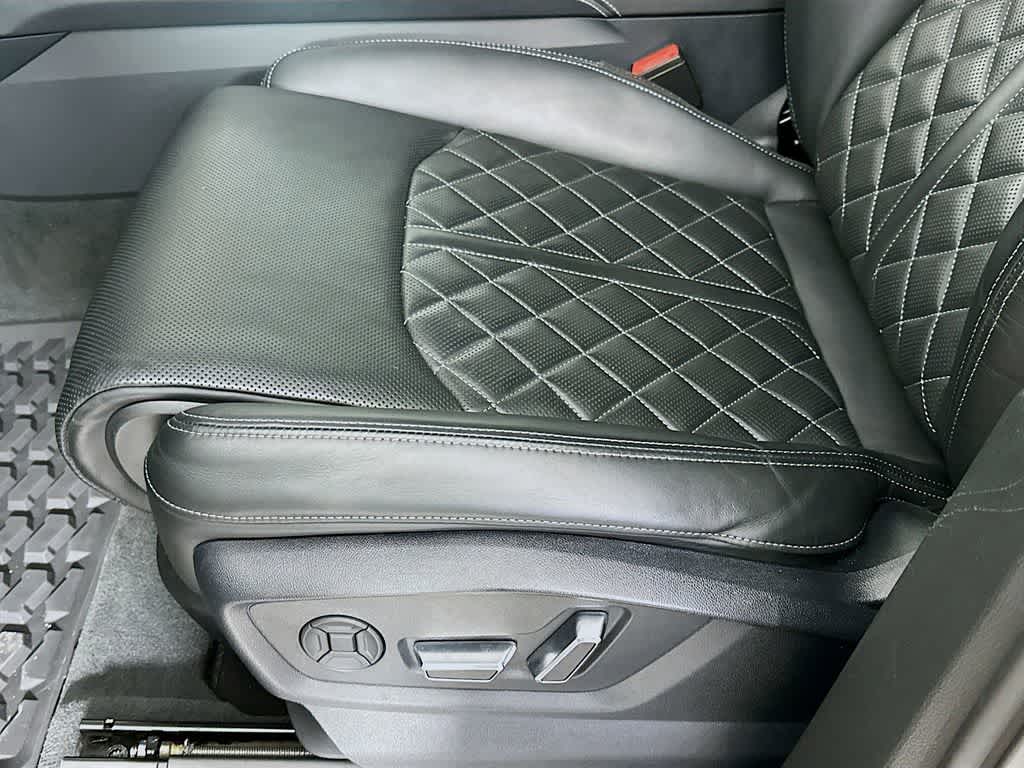 2021 Audi SQ7 Premium Plus