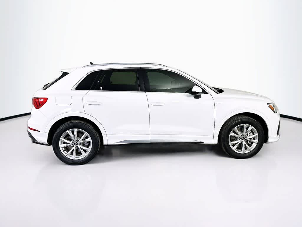2024 Audi Q3 S line Premium