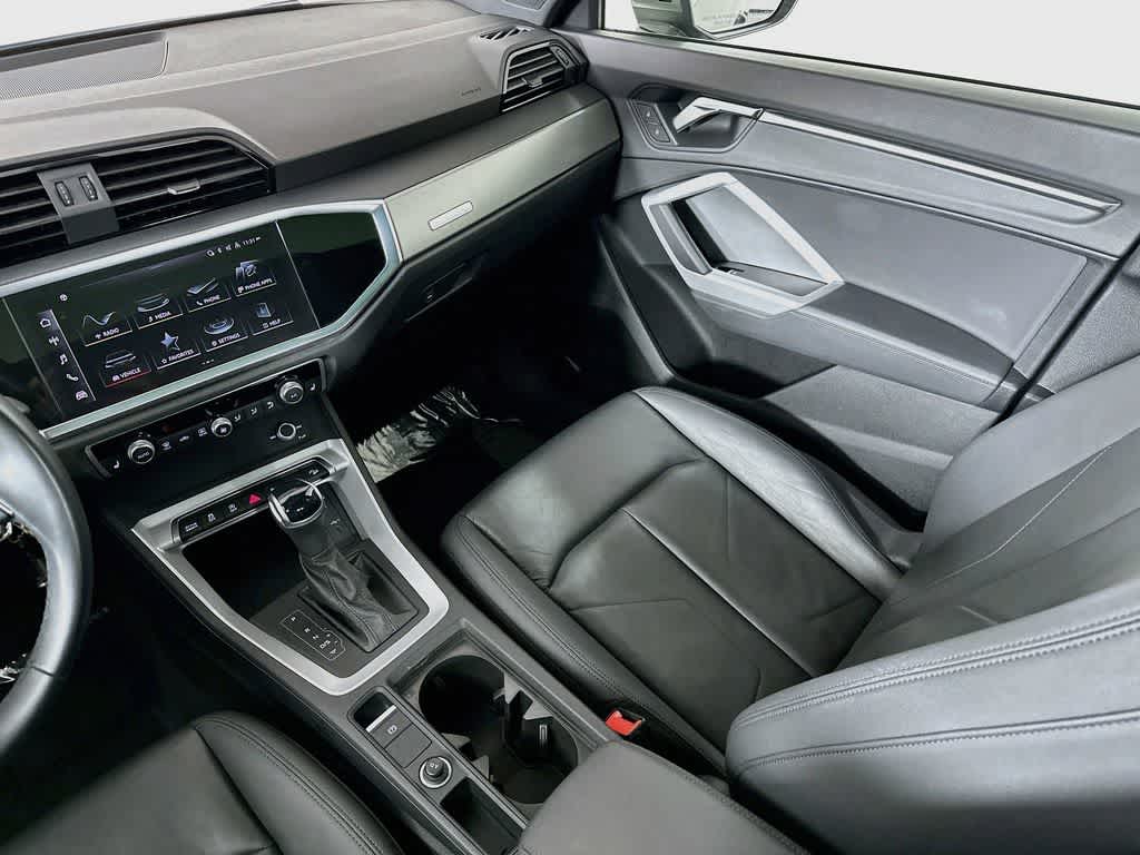 2025 Audi Q3 S line Premium