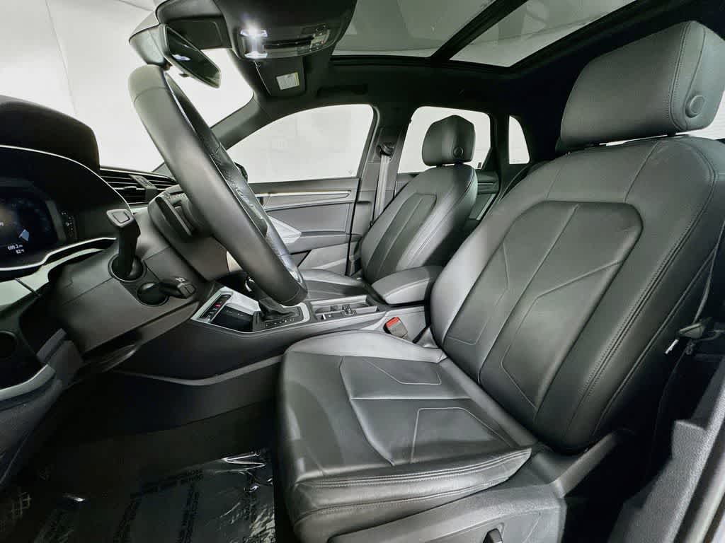 2025 Audi Q3 S line Premium