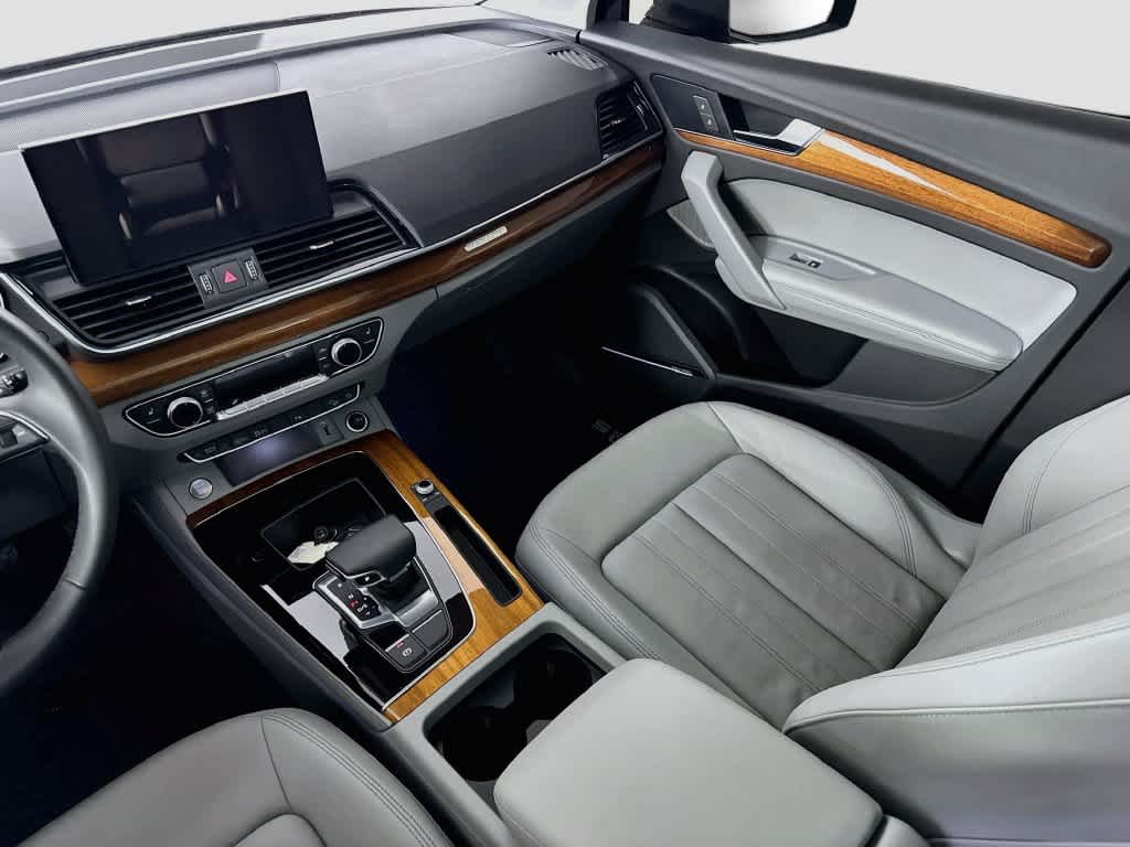 2023 Audi Q5 S line Premium Plus