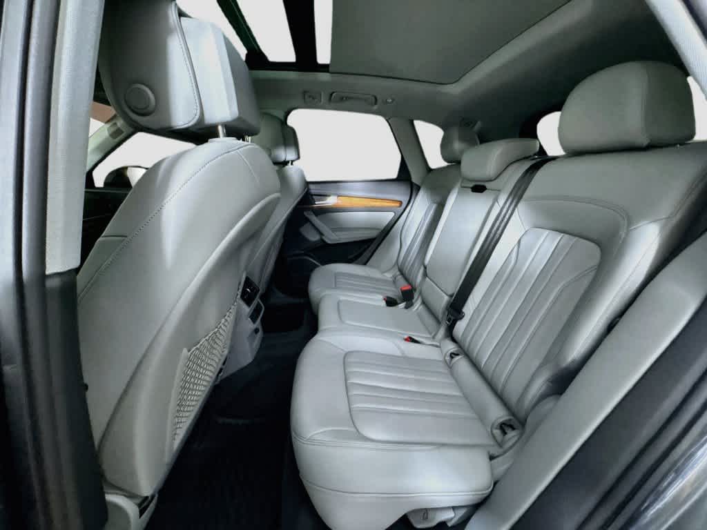 2023 Audi Q5 S line Premium Plus