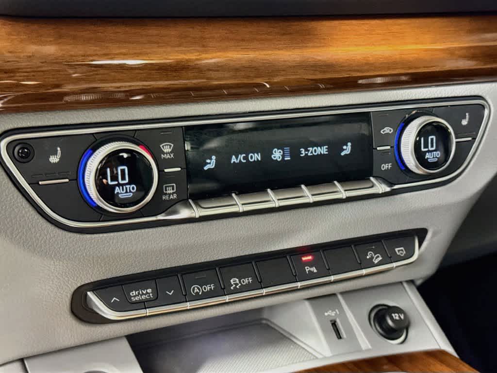 2023 Audi Q5 S line Premium Plus