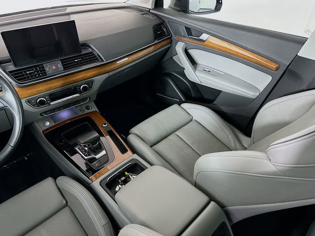 2022 Audi Q5 S line Premium Plus