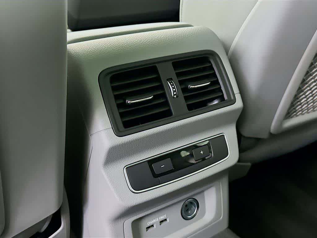 2022 Audi Q5 S line Premium Plus