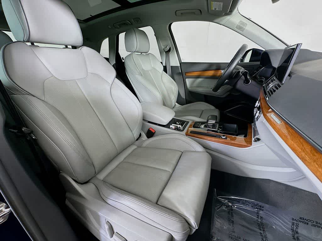 2022 Audi Q5 S line Premium Plus