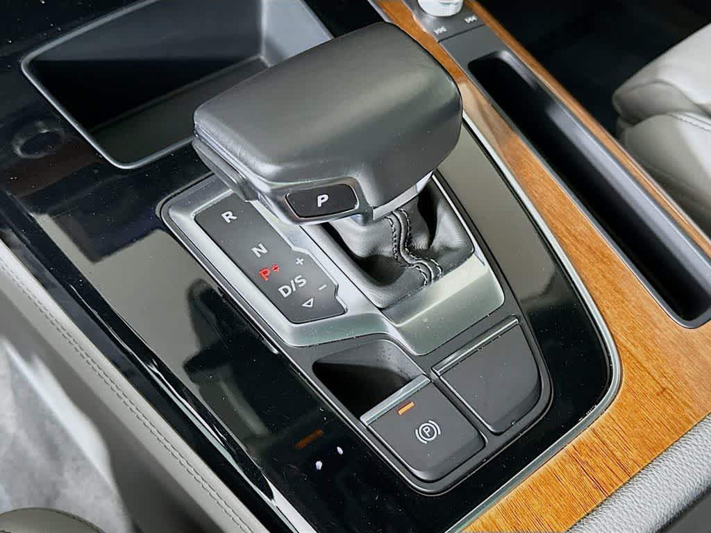 2022 Audi Q5 S line Premium Plus