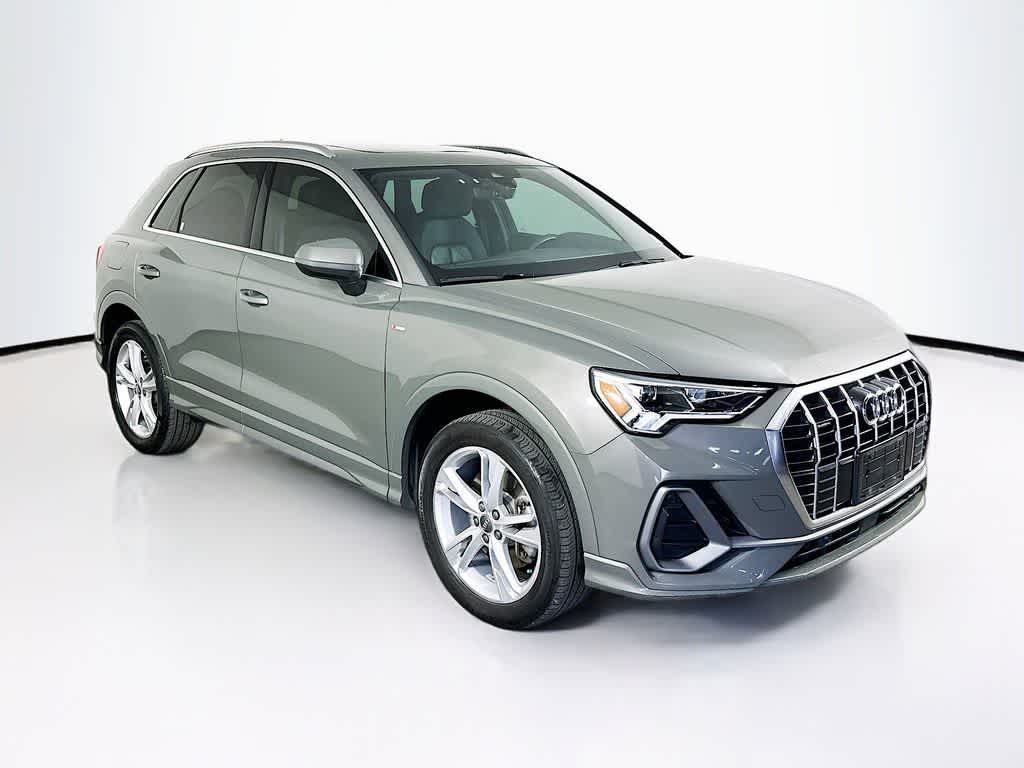 2020 Audi Q3 S line Premium Plus