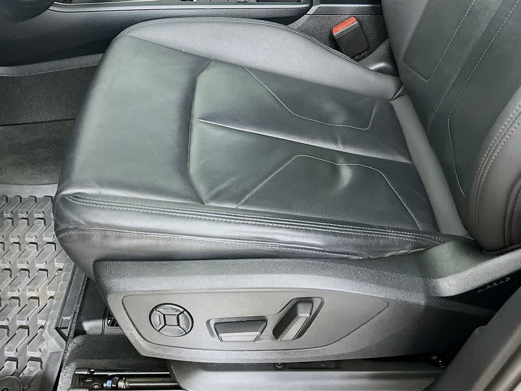 2020 Audi Q3 S line Premium Plus