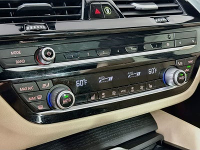 2022 BMW 530i 530i